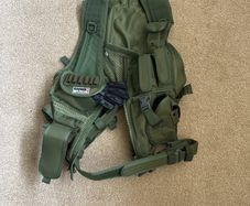 airsoft vest and gloves