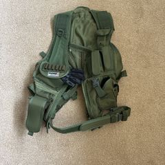 airsoft vest and gloves