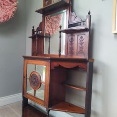 Victorian whatnot