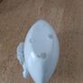 Unknown Vase in excellent condition with beautiful white roses Image 5