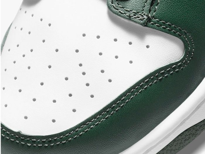 Nike Dunk Low Team Green UK 11 Deadstock Brand New & Unworn