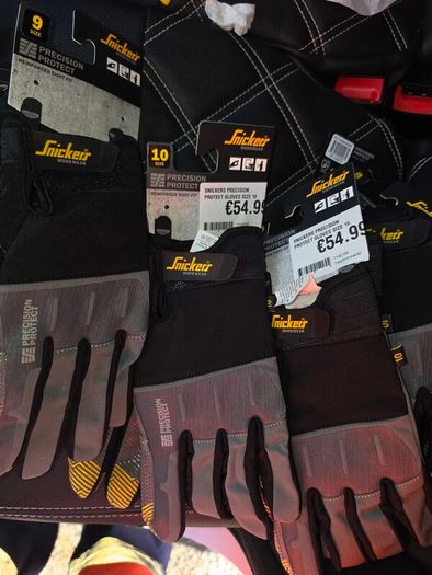 snickers gloves