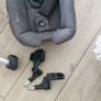 Maxi cosi car seat and isofix base Image 6