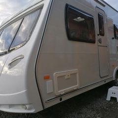 Lunar Lexon 560 4 Berth Caravan 2010
