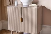 Under Sink Bathroom Cabinet, Free Standing Wooden Under Basin Unit Cupboard Storage Cabinet with 2 Doors &amp; Shelf Bathroom Sink Cabinet with Feet, Taupe