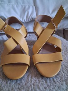 Ladies sandles