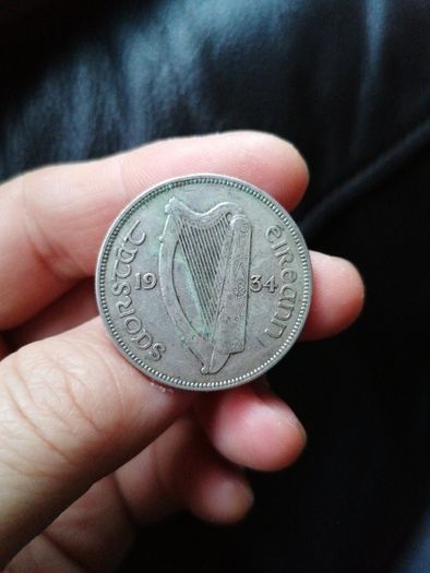 1934 Ireland Silver Half Crown Coin
