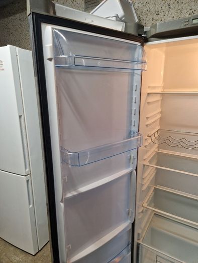 Elextrolux fridge