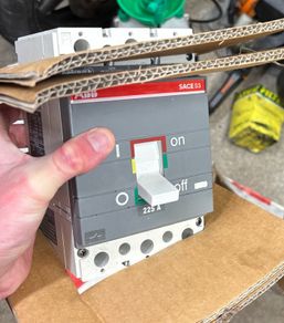 circut breaker | job lot of circuit breakers