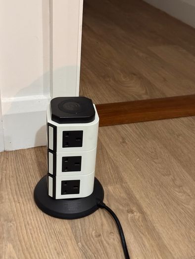 Tower Extension Lead 5m with wireless charger
