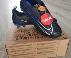 Football Boots UK Size 5