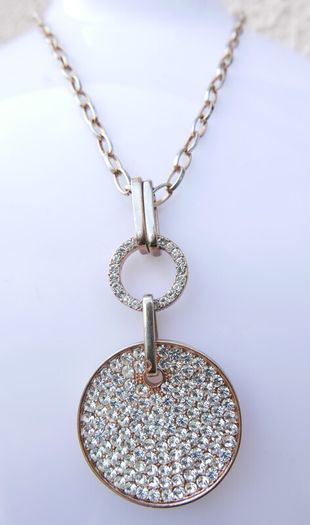 Absolute Jewellery Gold Plated Unique Pendant and Chain