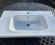 Ceramic sink