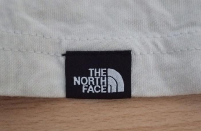 The North Face T-shirt ((XL Adult))