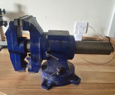big 2 sides vise  for sale