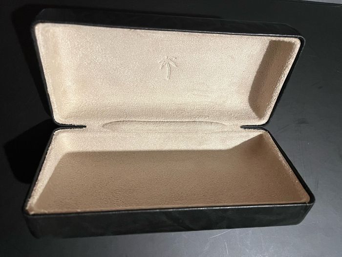 sunglasses case