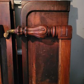 William IV mahogany dining table