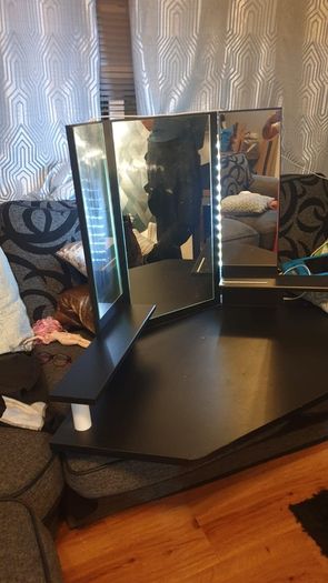 bedroom mirror