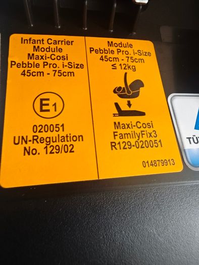 Car seat and isofix