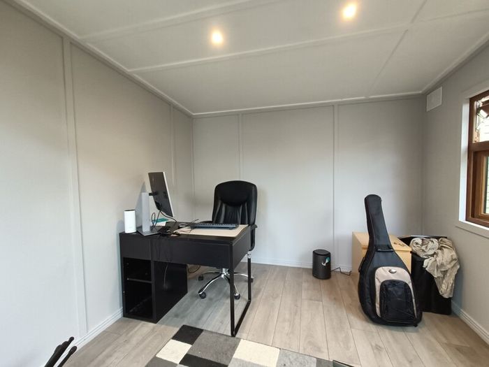 Fully Insulated Garden rooms & Home offices