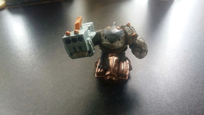 skylander figures