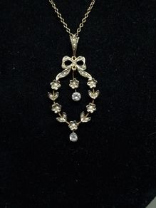 Antique 9ct Gold Pendant Victorian Edwardian Floral Bow Drop
