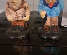 Salt and pepper set