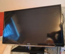 Toshiba 32-inch LCD TV - 32HL933B