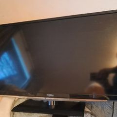 Toshiba 32-inch LCD TV - 32HL933B