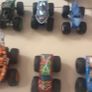 Hot wheels loading truck with 12 hot wheels cara Image 4