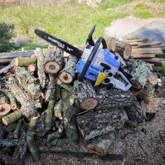 Chainsaw