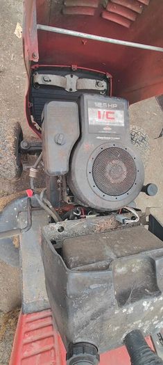Husqvarna lt125 12.5hp lawnmower