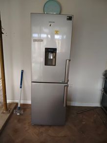 Fridge freezer