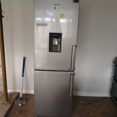 Fridge freezer
