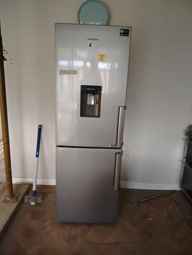 Fridge freezer