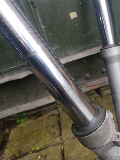 Suzuki GSX750F Forks