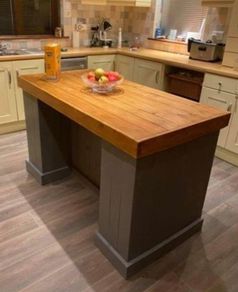 Rustic kitchen island with pillars