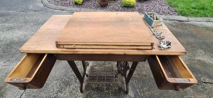 Antique Singer sewing machines x 2