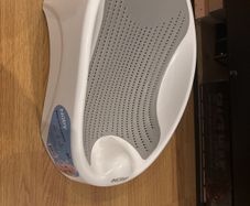 Nuby newborn bath support