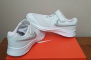 New Girls Nike trainers size 1uk