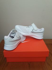 New Girls Nike trainers size 1uk