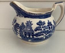 Willow Pattern D Mark Jug 1940s