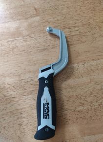 One Handed Hacksaw for awkward places