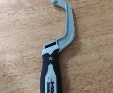 One Handed Hacksaw for awkward places