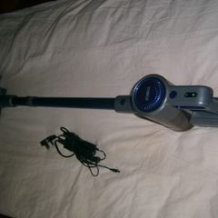 hand hoover