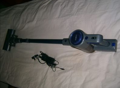 hand hoover