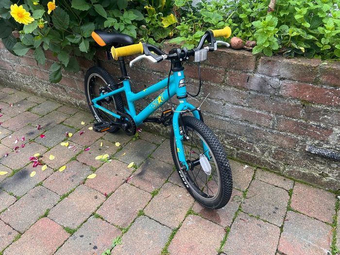 carrera kids bike in great condition working 100%