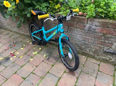 carrera kids bike in great condition working 100%
