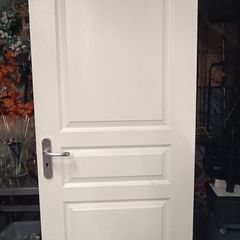 Internal White Doors