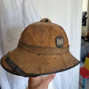 militaria ww2 bits 200E today